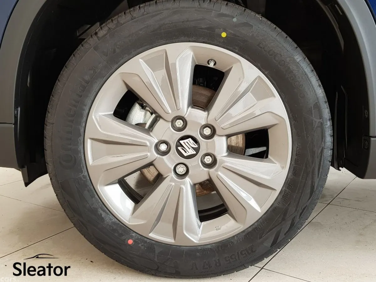 Suzuki Vitara SUV, Petrol Hybrid, 2027, Blue