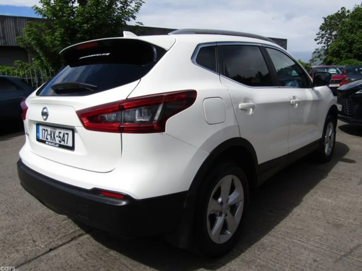 Nissan Qashqai MPV, Diesel, 2017, White