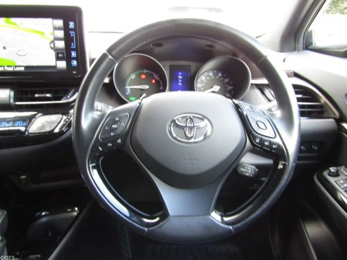 Toyota C-HR Hatchback, Petrol Hybrid, 2019, White