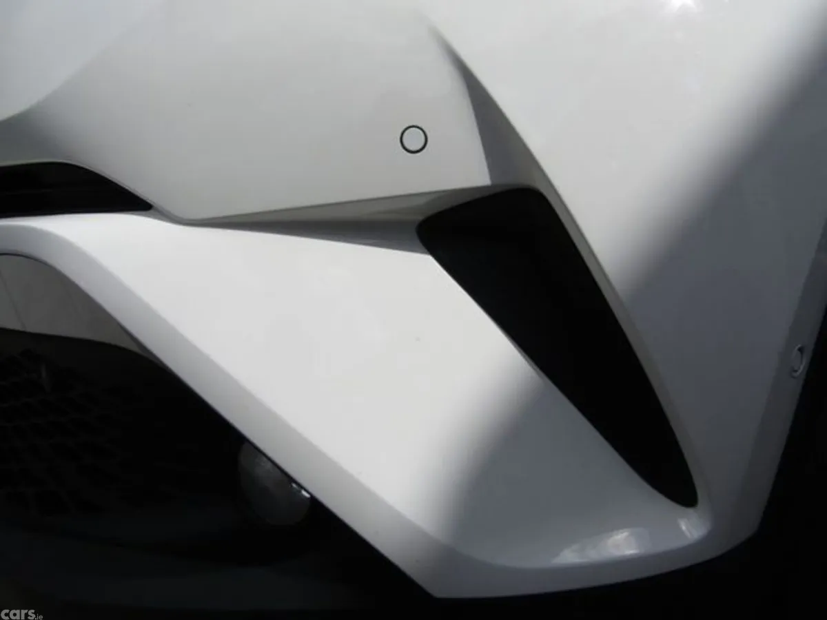 Toyota C-HR Hatchback, Petrol Hybrid, 2019, White