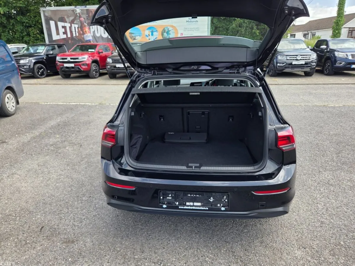 Volkswagen Golf Hatchback, Diesel, 2023, Black