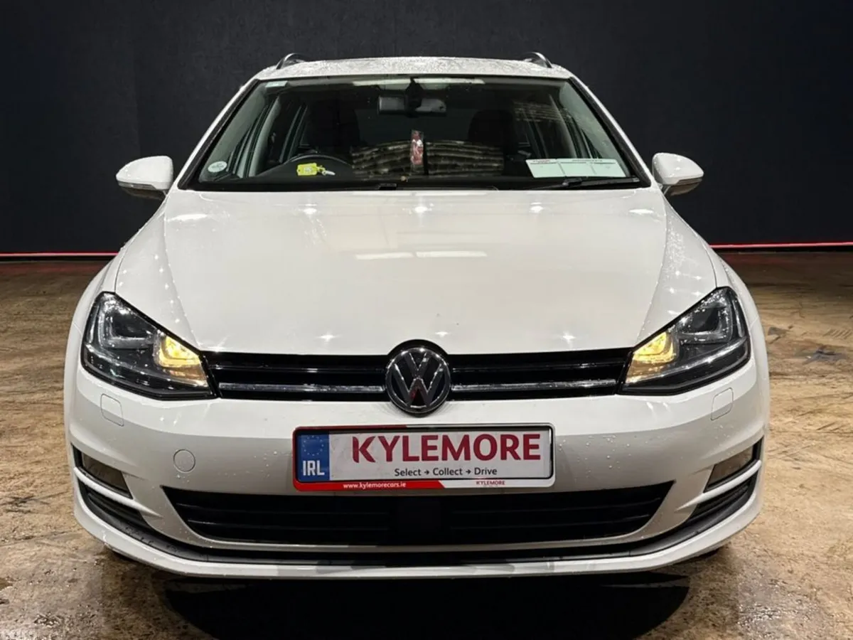 Volkswagen Golf Estate, Petrol, 2016, White