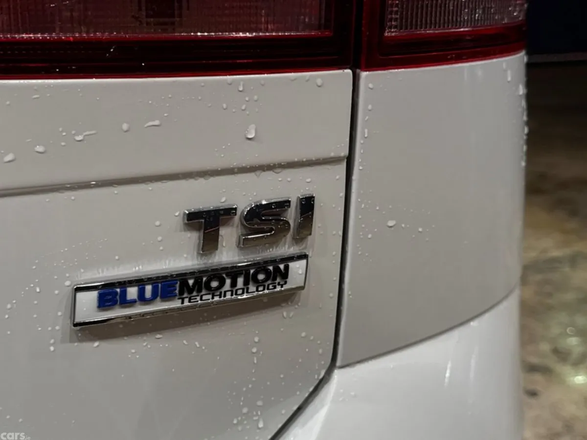 Volkswagen Golf Estate, Petrol, 2016, White