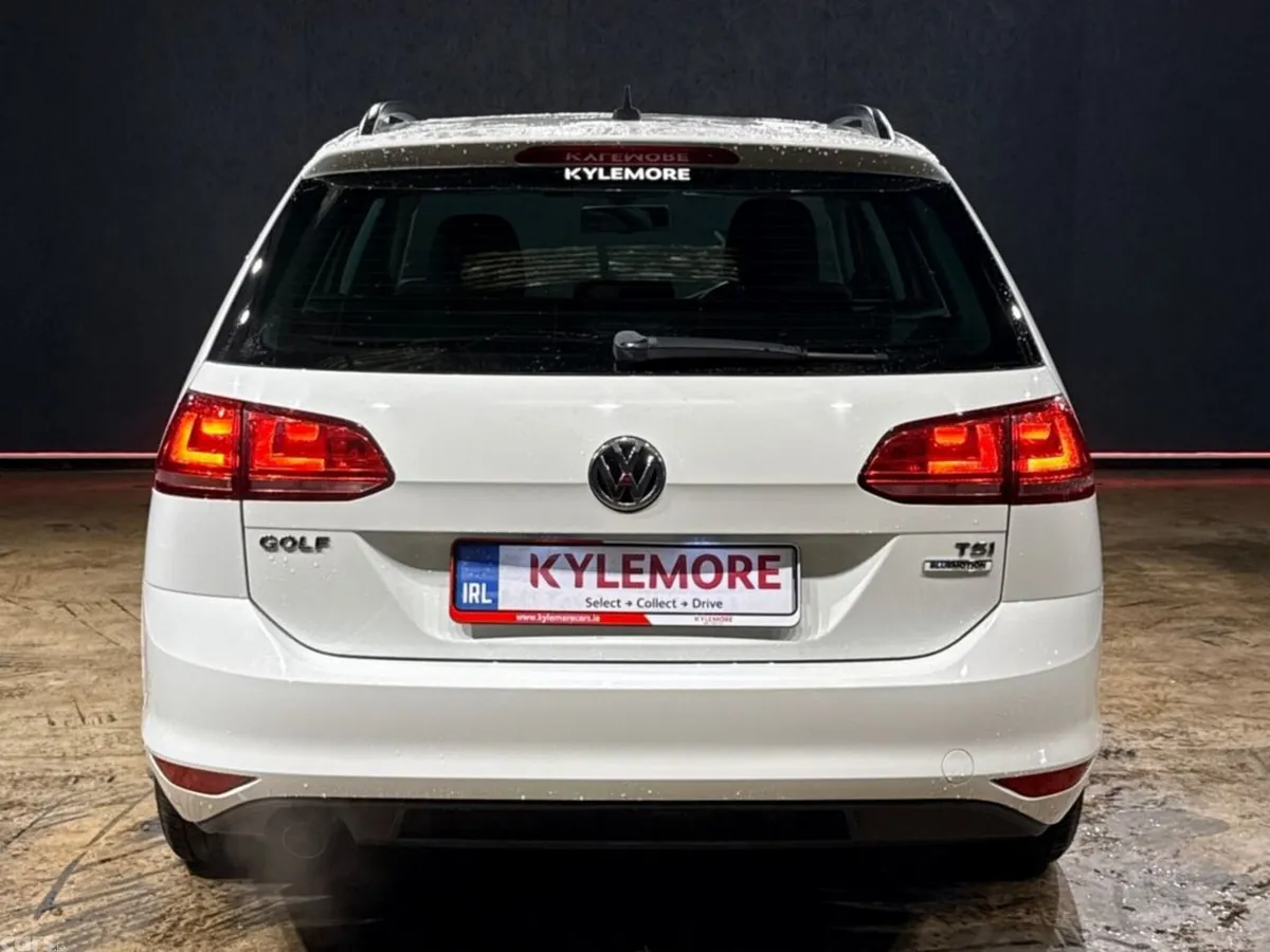 Volkswagen Golf Estate, Petrol, 2016, White