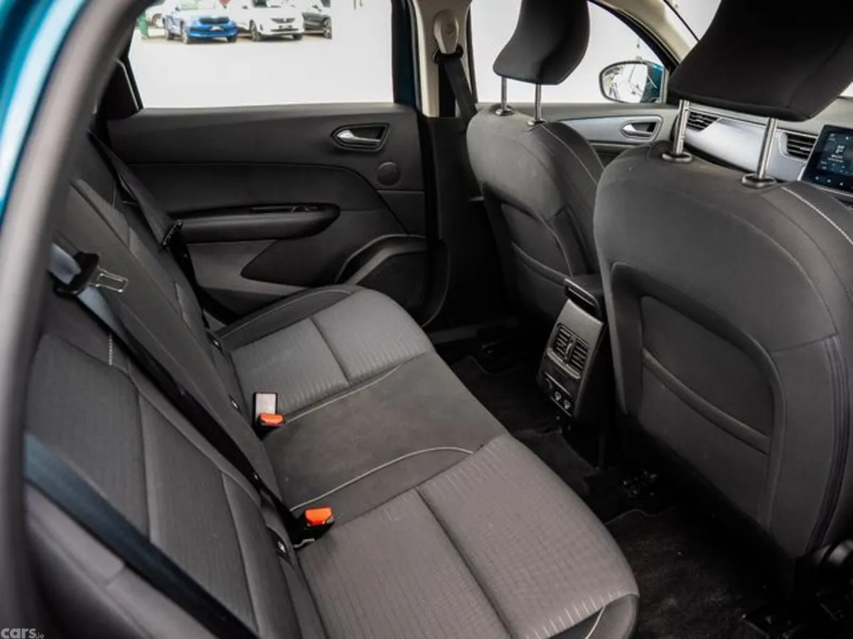 Renault Arkana SUV, Petrol, 2023, Blue
