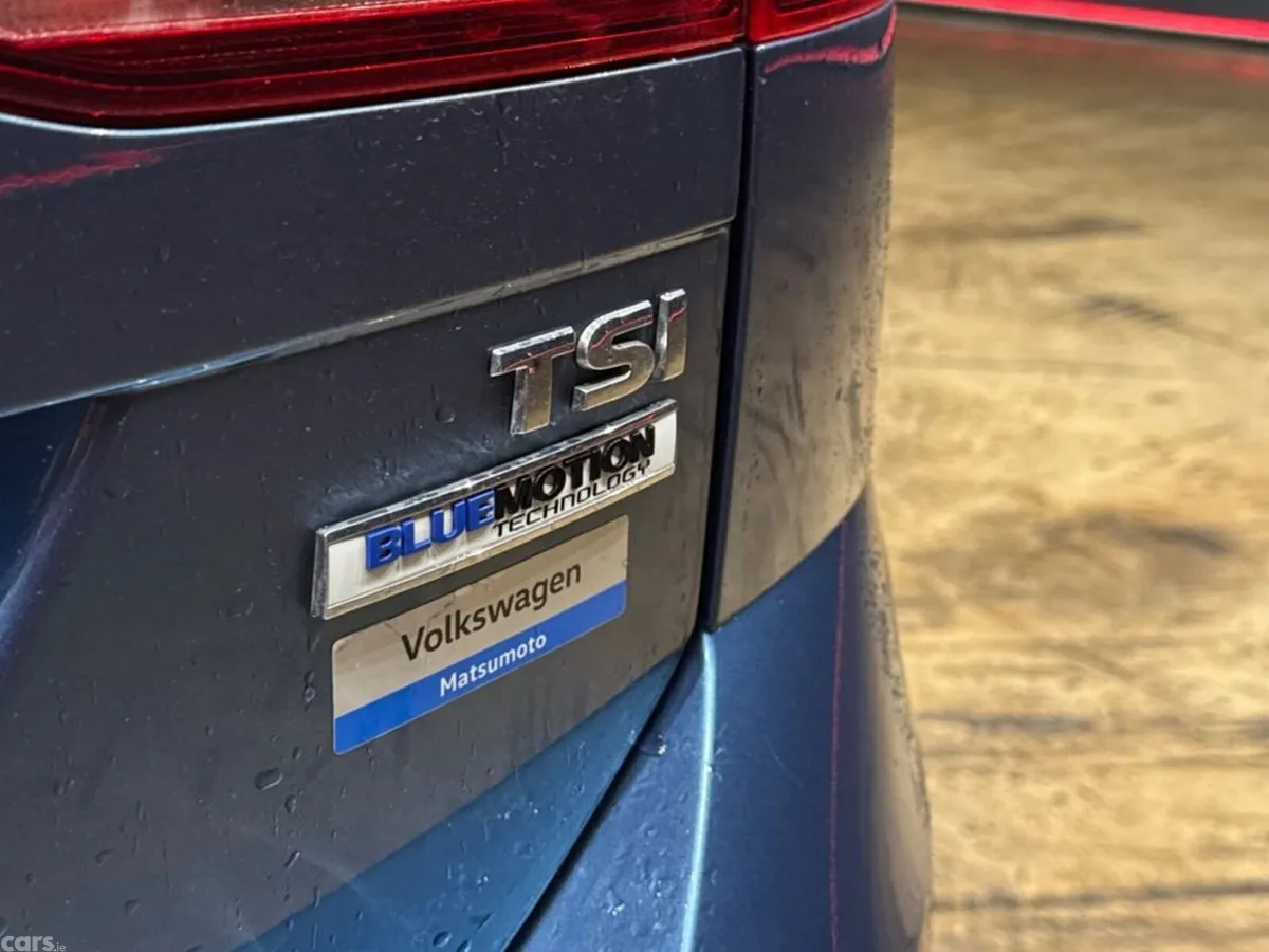 Volkswagen Golf Estate, Petrol, 2017, Blue