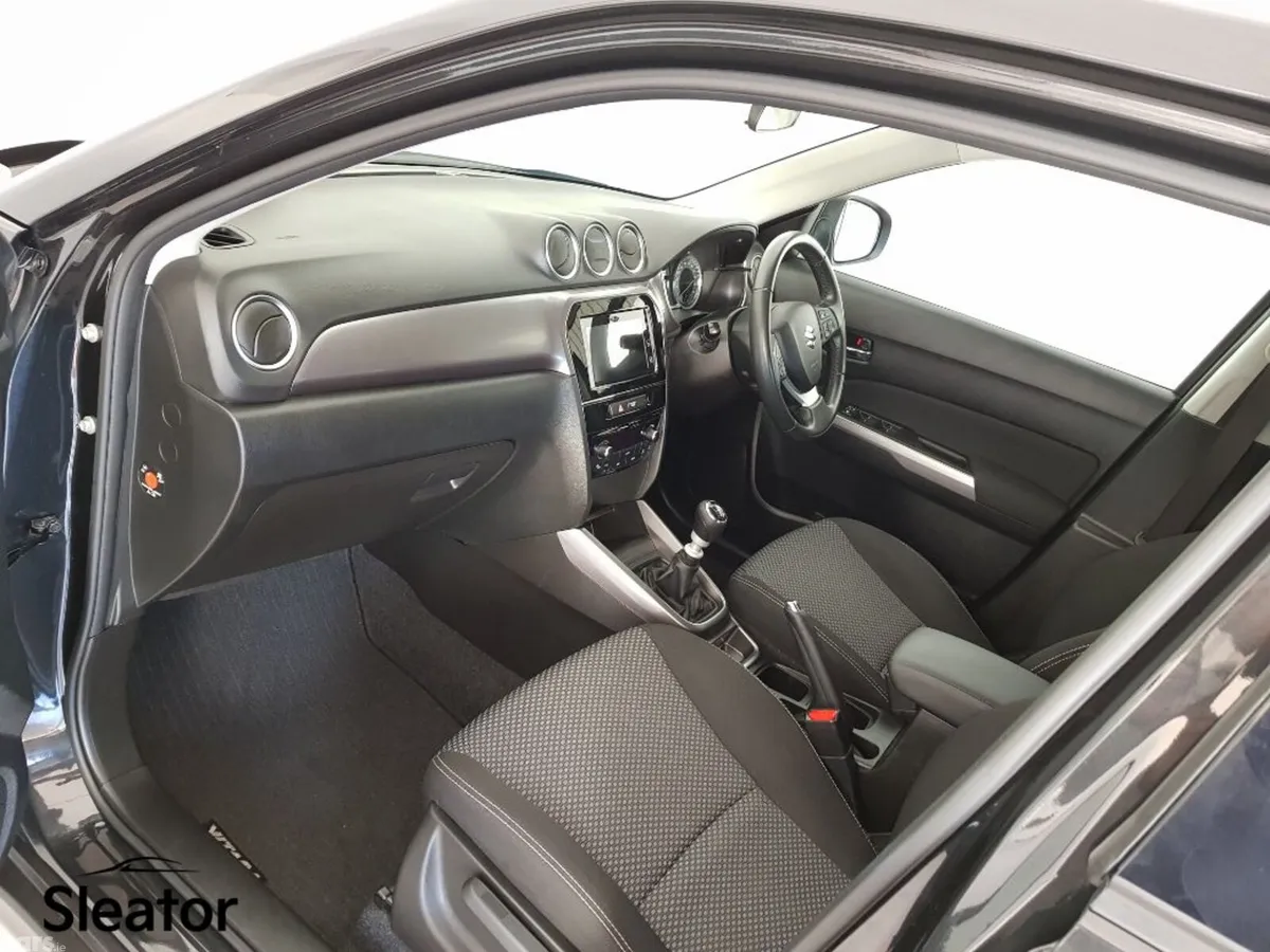 Suzuki Vitara Hatchback, Petrol, 2023, Black