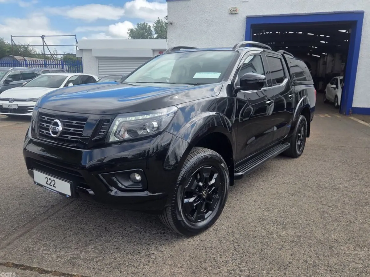 Nissan Navara Pick Up, Diesel, 2022, Black