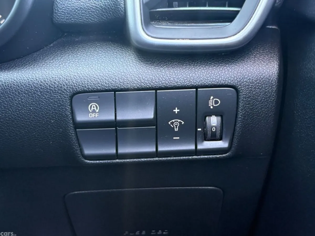 Kia Sportage SUV, Diesel Hybrid, 2021, Blue