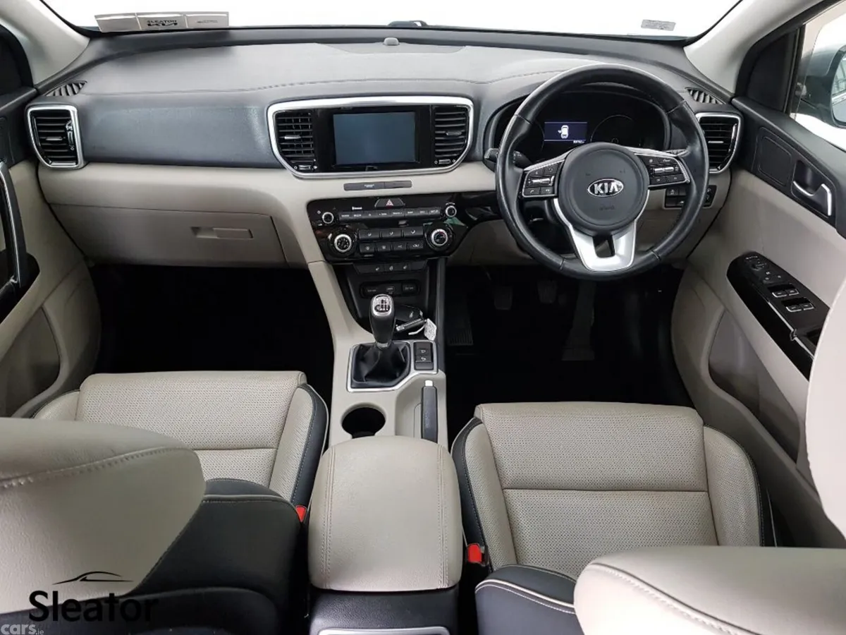 Kia Sportage MPV, Diesel, 2020, Grey