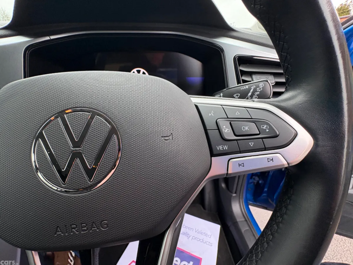 Volkswagen T-Roc SUV, Petrol, 2023, Blue