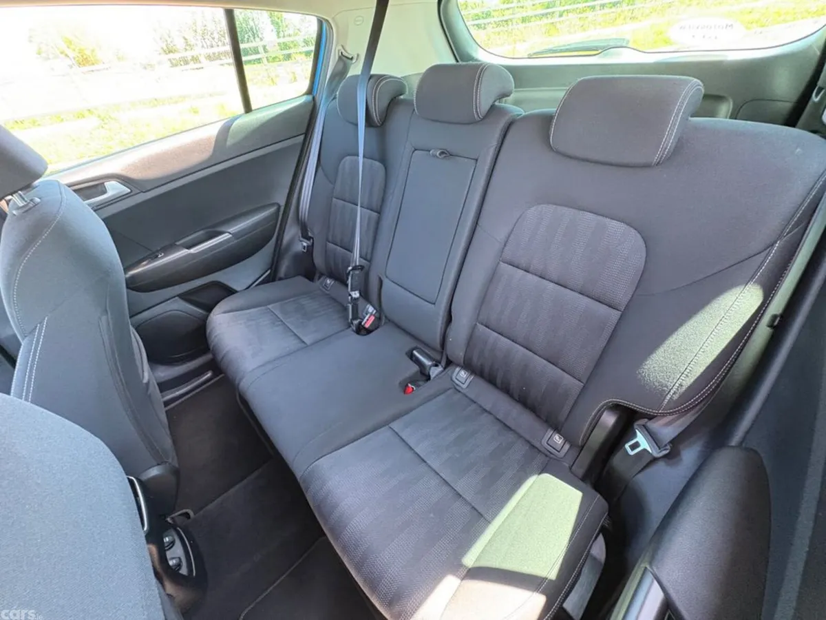 Kia Sportage SUV, Diesel Hybrid, 2021, Blue