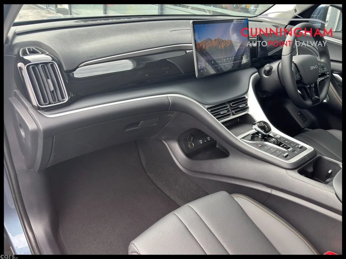 BYD SEALION 5 MPV, Petrol Plug-in Hybrid, 2027, Blue