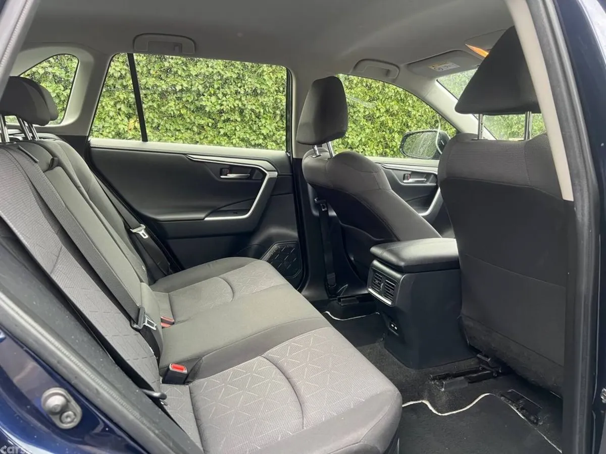 Toyota RAV4 SUV, Petrol Hybrid, 2022, Blue