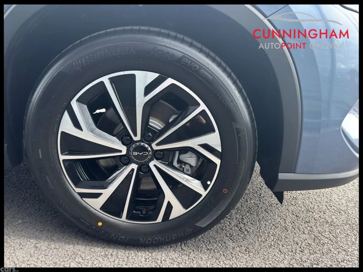 BYD SEALION 5 MPV, Petrol Plug-in Hybrid, 2027, Blue