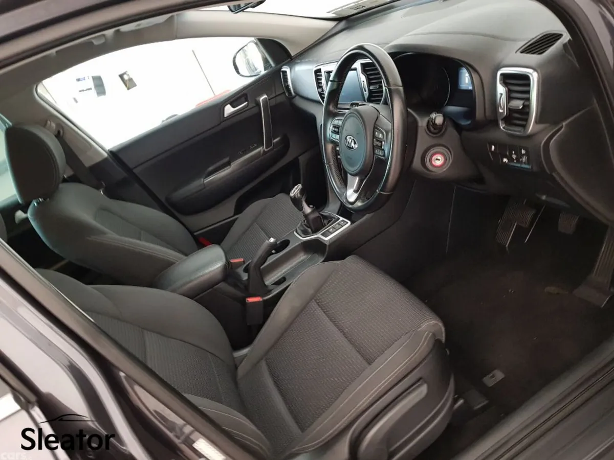 Kia Sportage Estate, Diesel, 2017, Silver