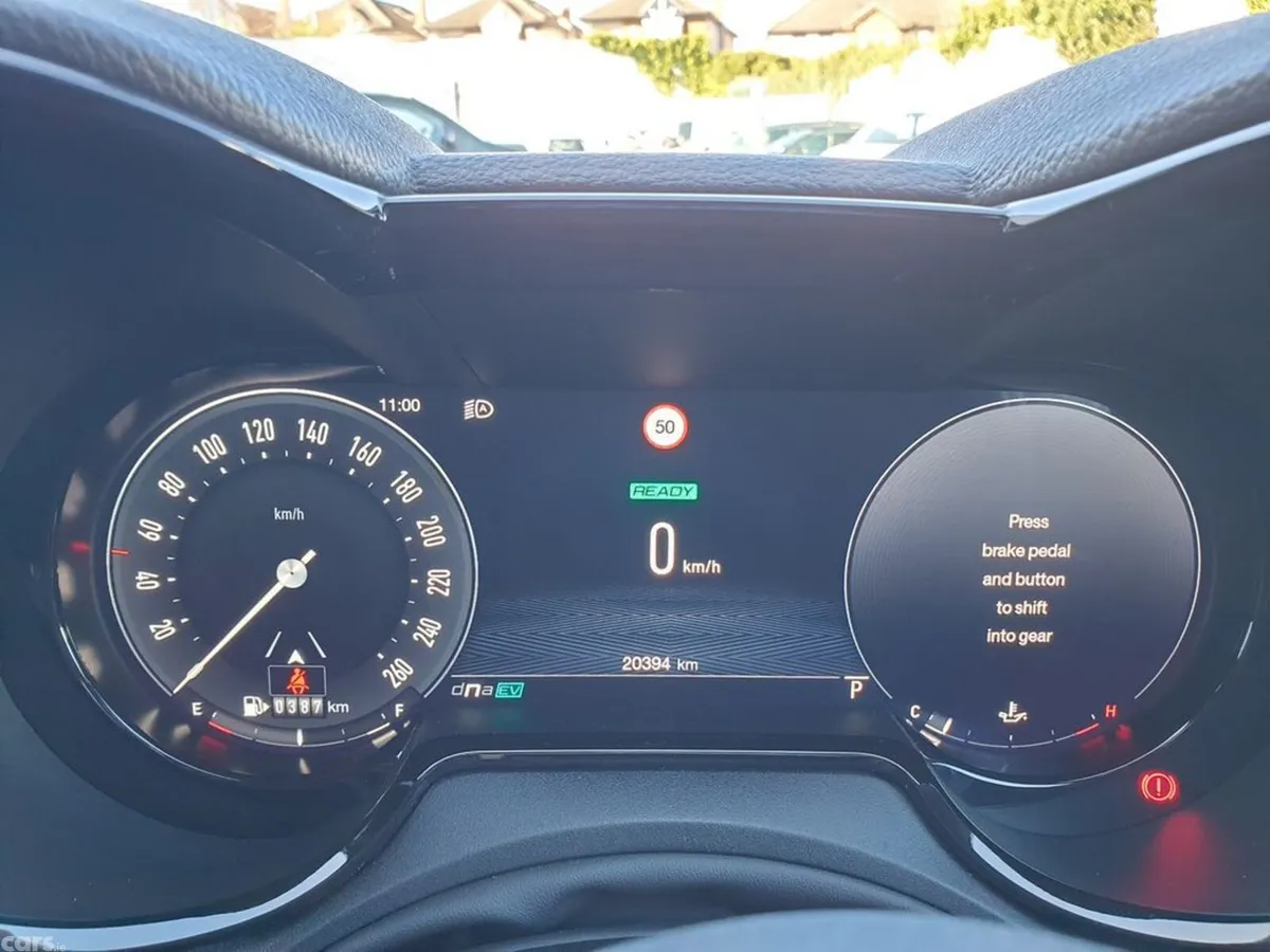 Alfa Romeo Tonale Hatchback, Petrol, 2024, Blue