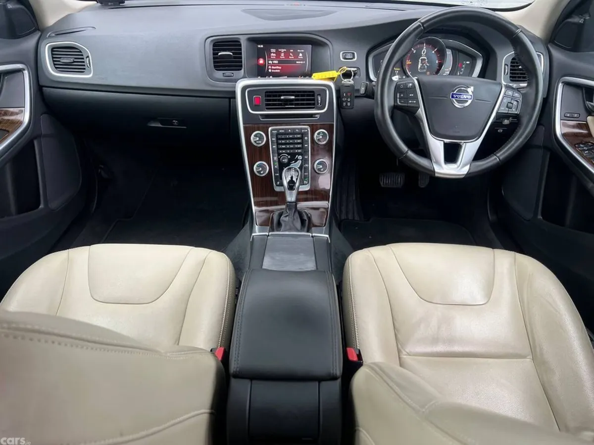 Volvo V60 Estate, Diesel, 2018, Blue