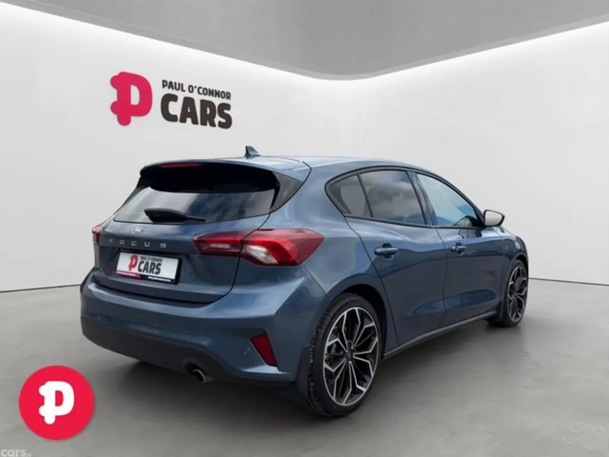 Ford Focus Hatchback, Diesel, 2023, Blue