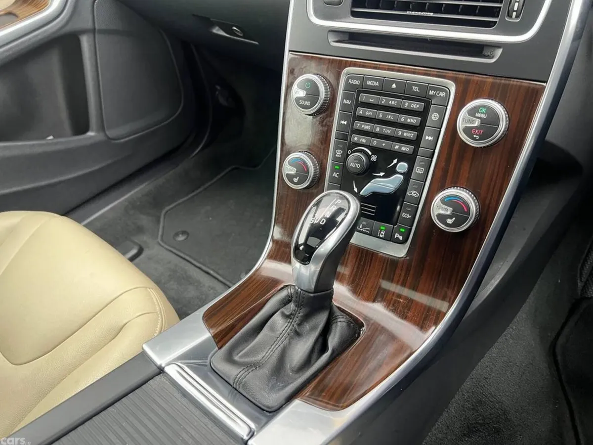 Volvo V60 Estate, Diesel, 2018, Blue