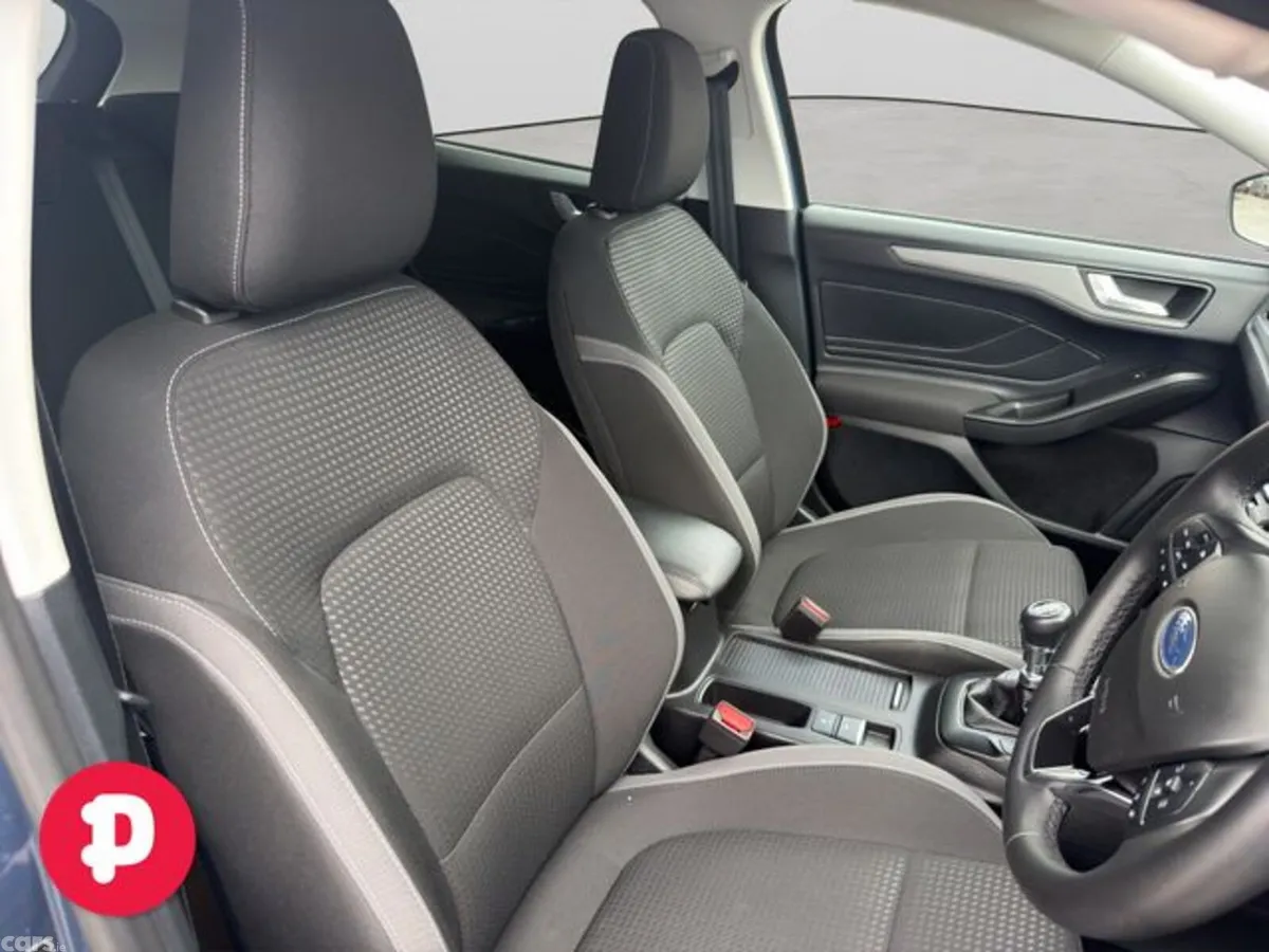 Ford Focus Hatchback, Diesel, 2023, Blue