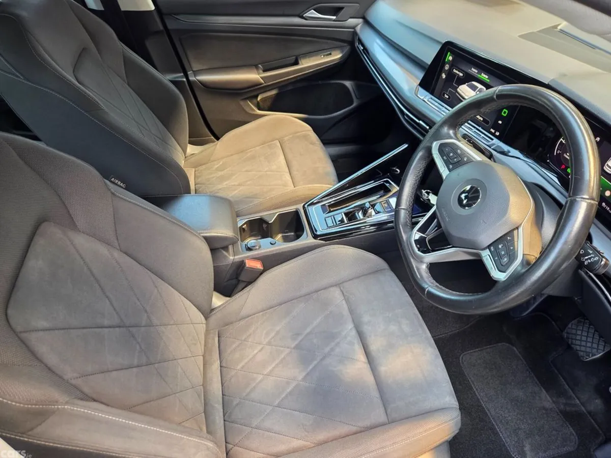 Volkswagen Golf Hatchback, Diesel, 2023, Grey