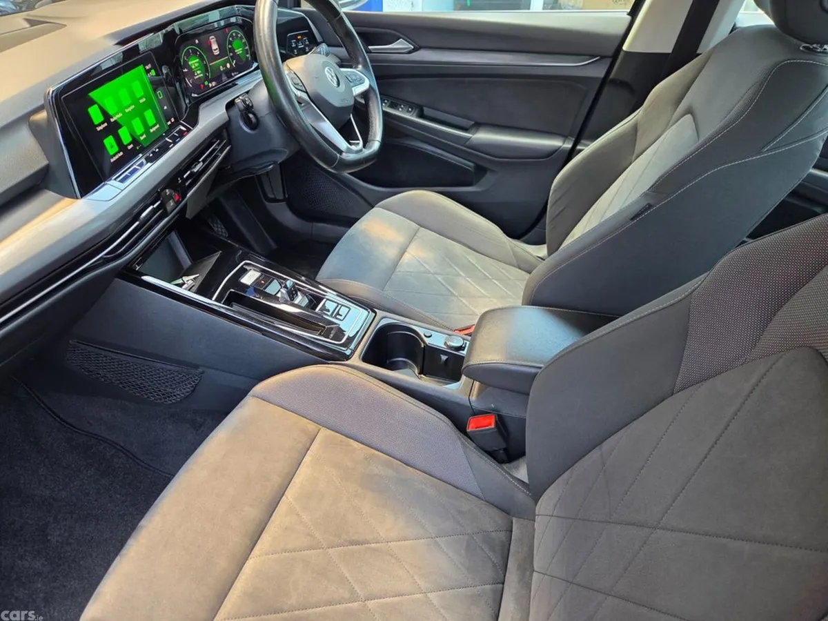 Volkswagen Golf Hatchback, Diesel, 2023, Grey