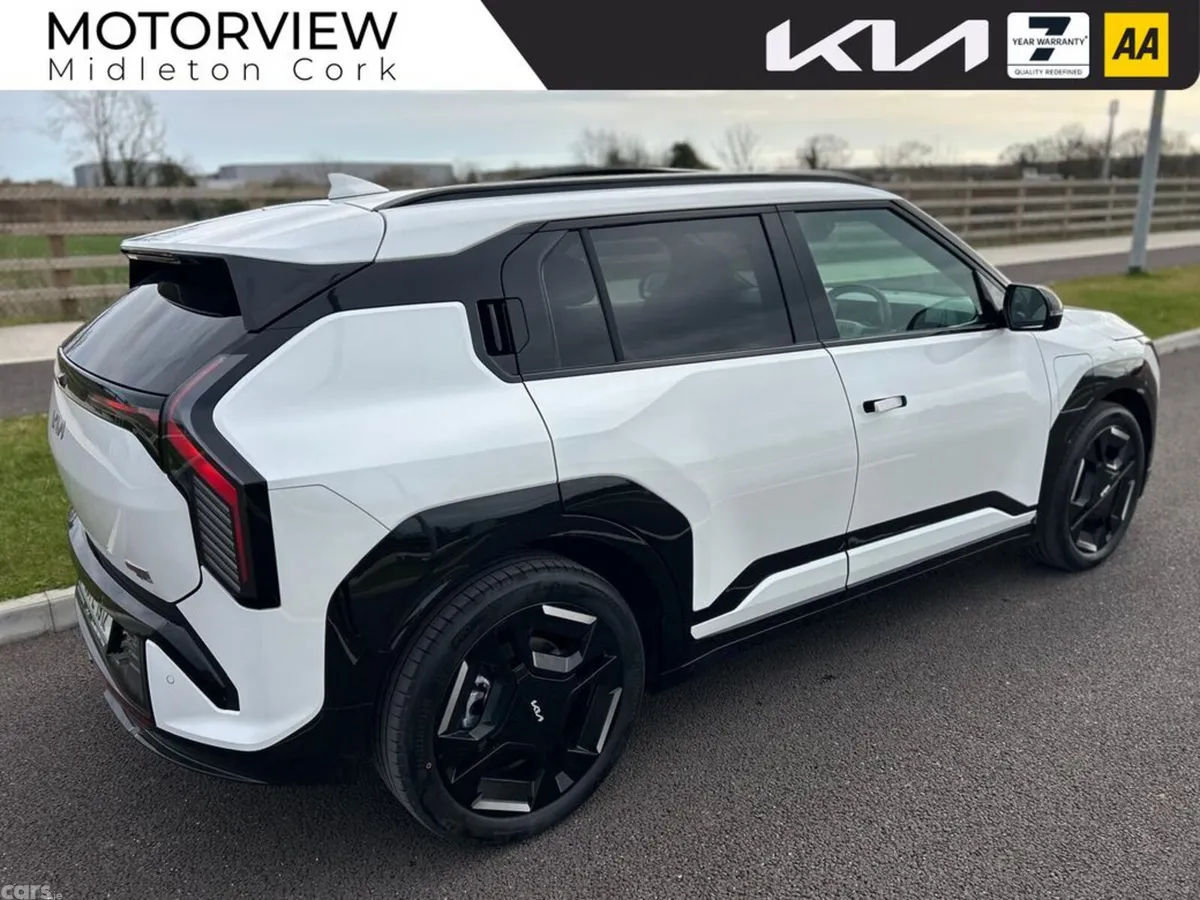 Kia EV3 SUV, Electric, 2027, White