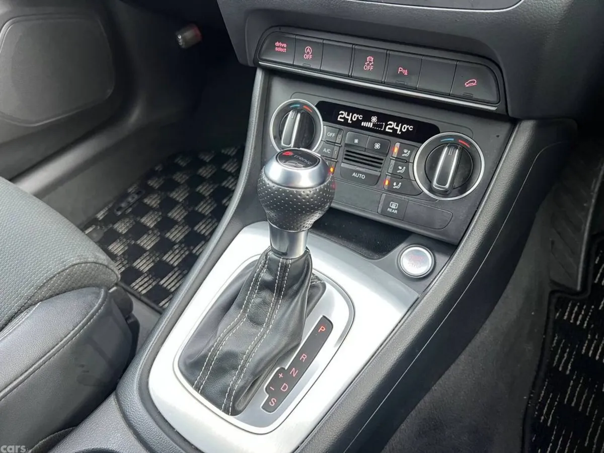 Audi Q3 SUV, Petrol, 2016, Blue