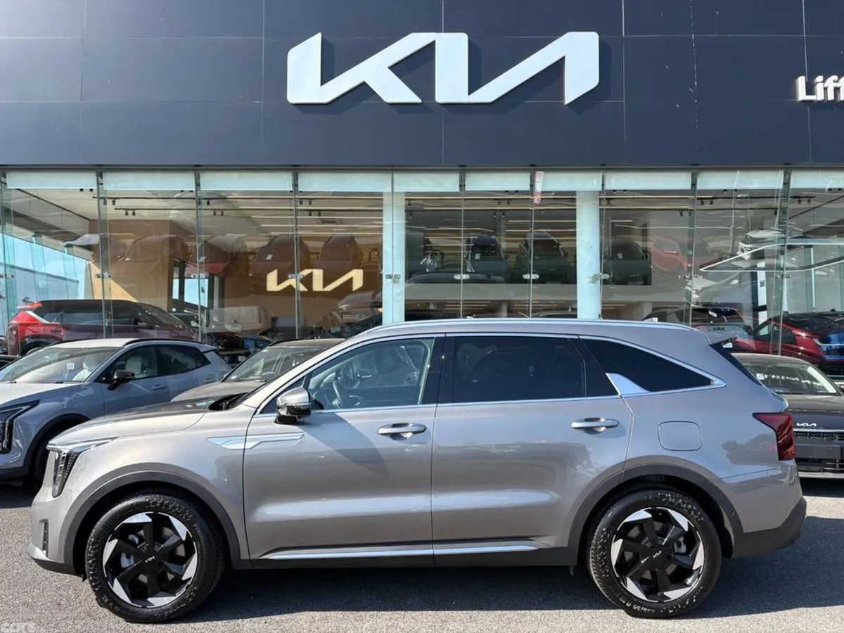 Kia Sorento SUV, Petrol Plug-in Hybrid, 2026, Grey