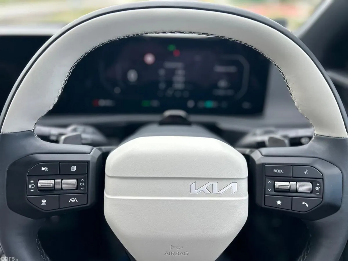 Kia EV6 Hatchback, Electric, 2027, White