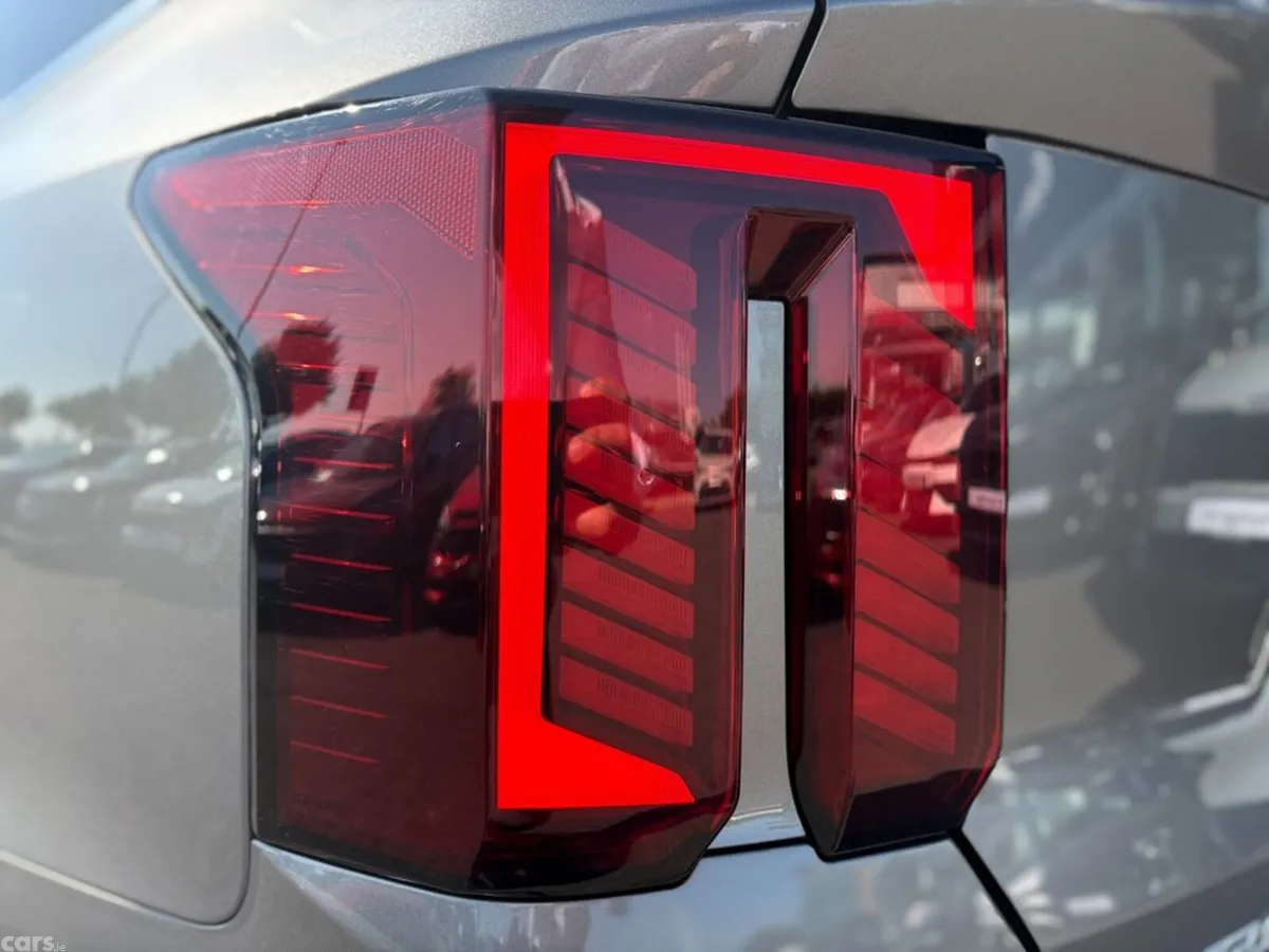 Kia Sorento SUV, Petrol Plug-in Hybrid, 2026, Grey