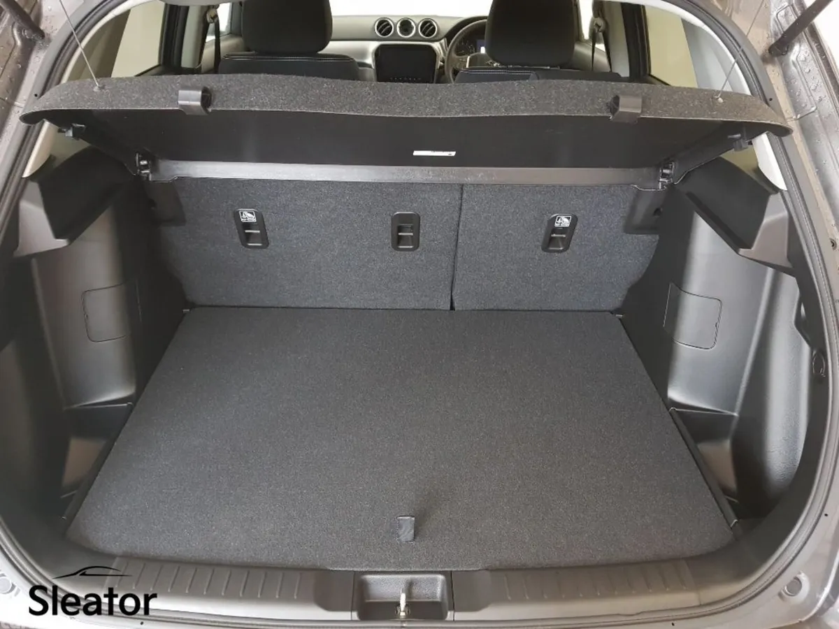 Suzuki Vitara Hatchback, Petrol Hybrid, 2025, Grey