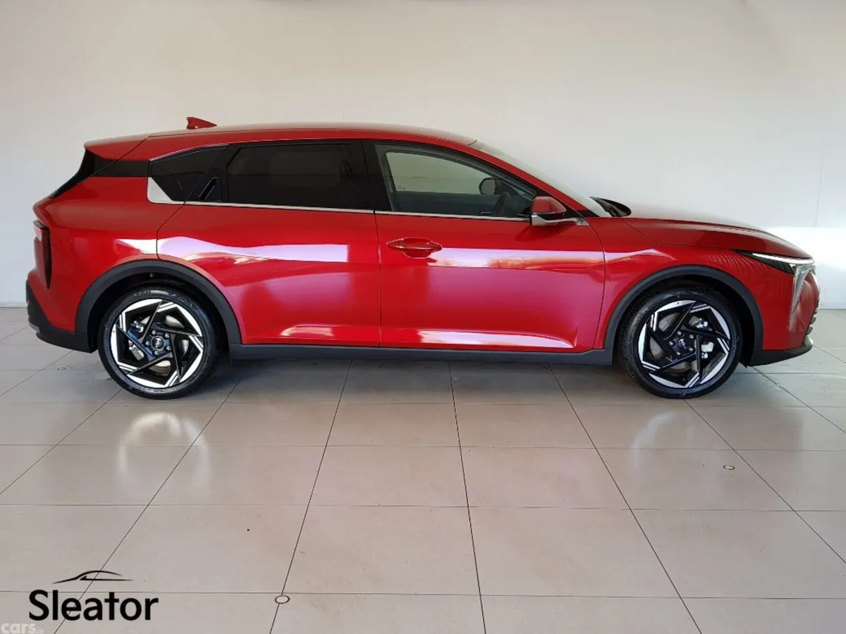 Kia K4 Hatchback, Petrol, 2026, Red
