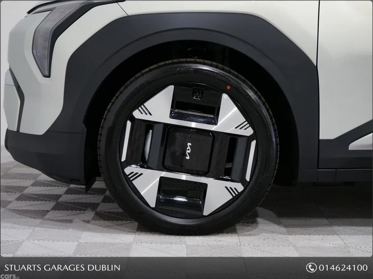 Kia EV3 SUV, Electric, 2027, Silver