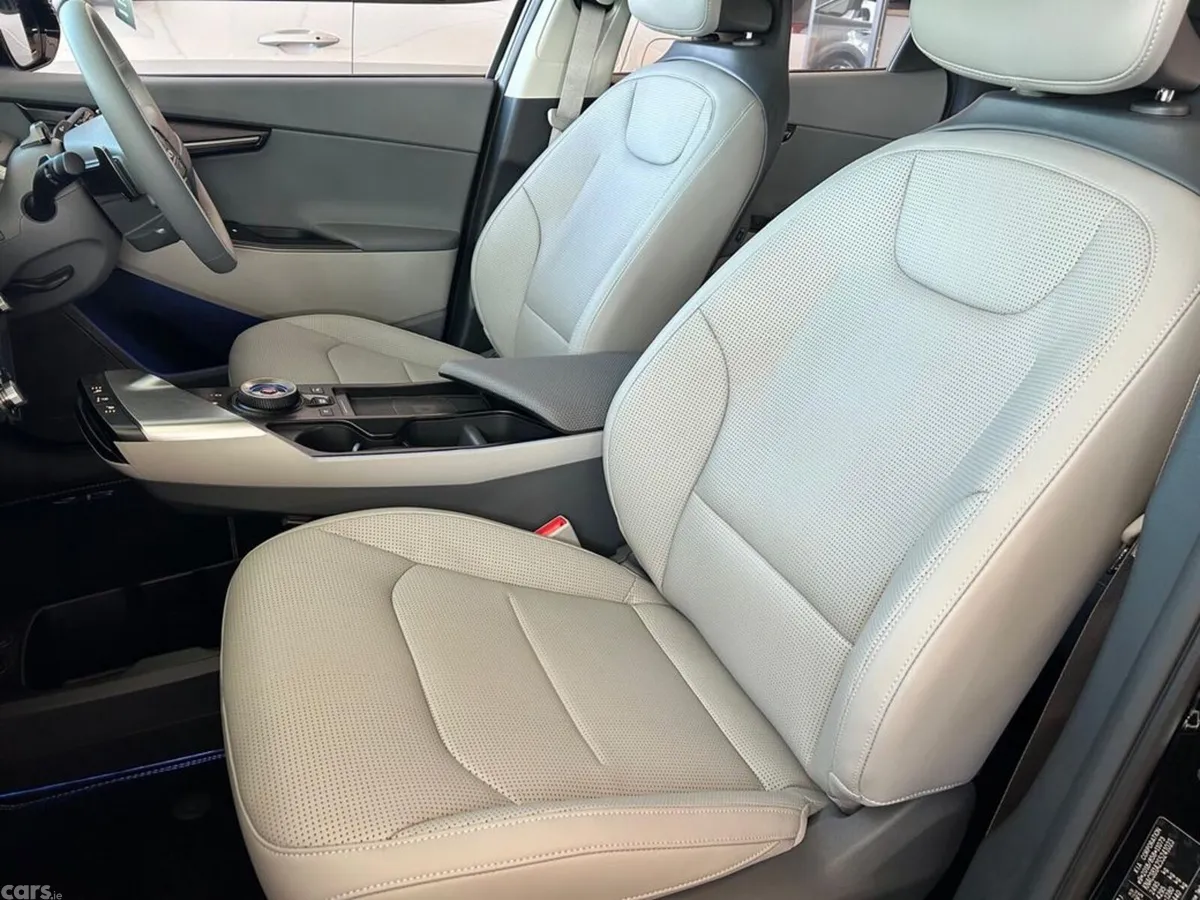 Kia EV6 Hatchback, Electric, 2027, White