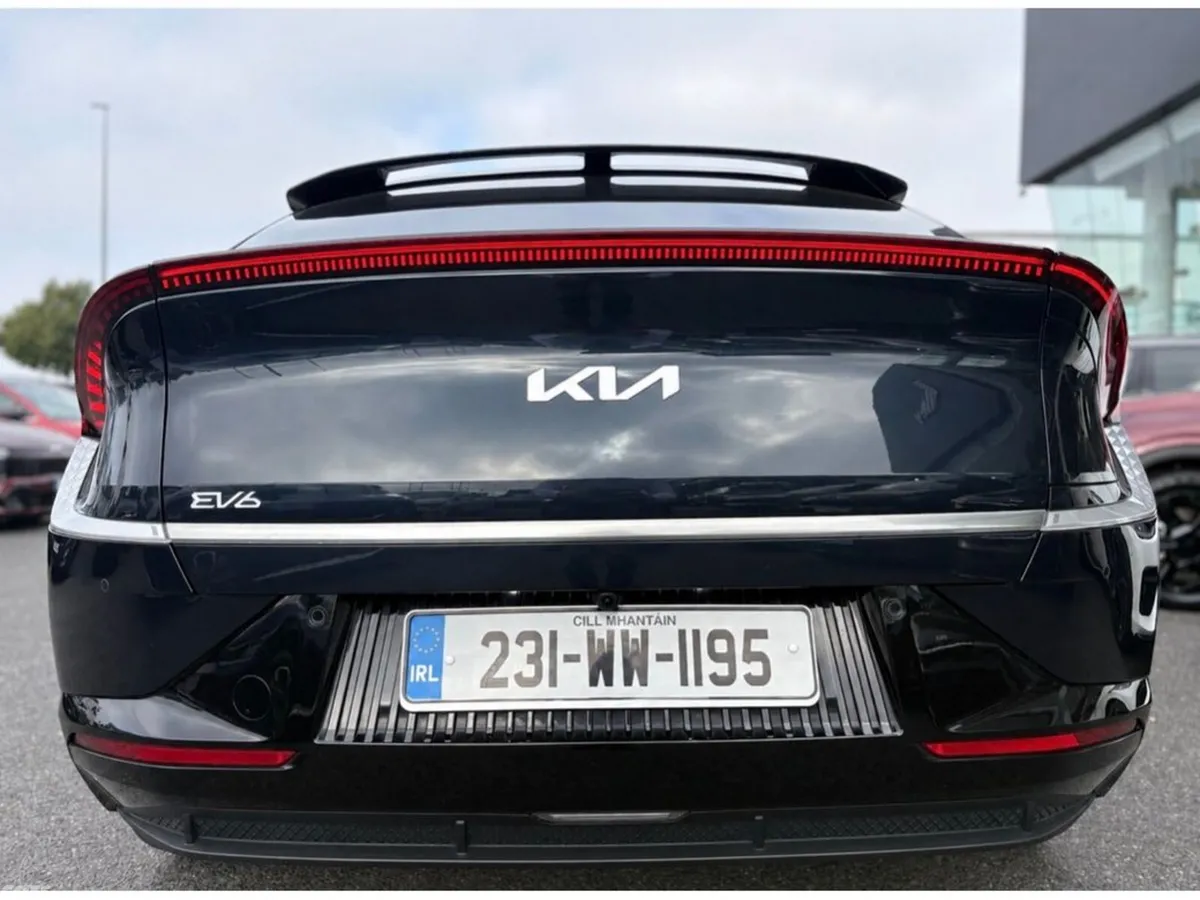Kia EV6 Hatchback, Electric, 2023, Blue