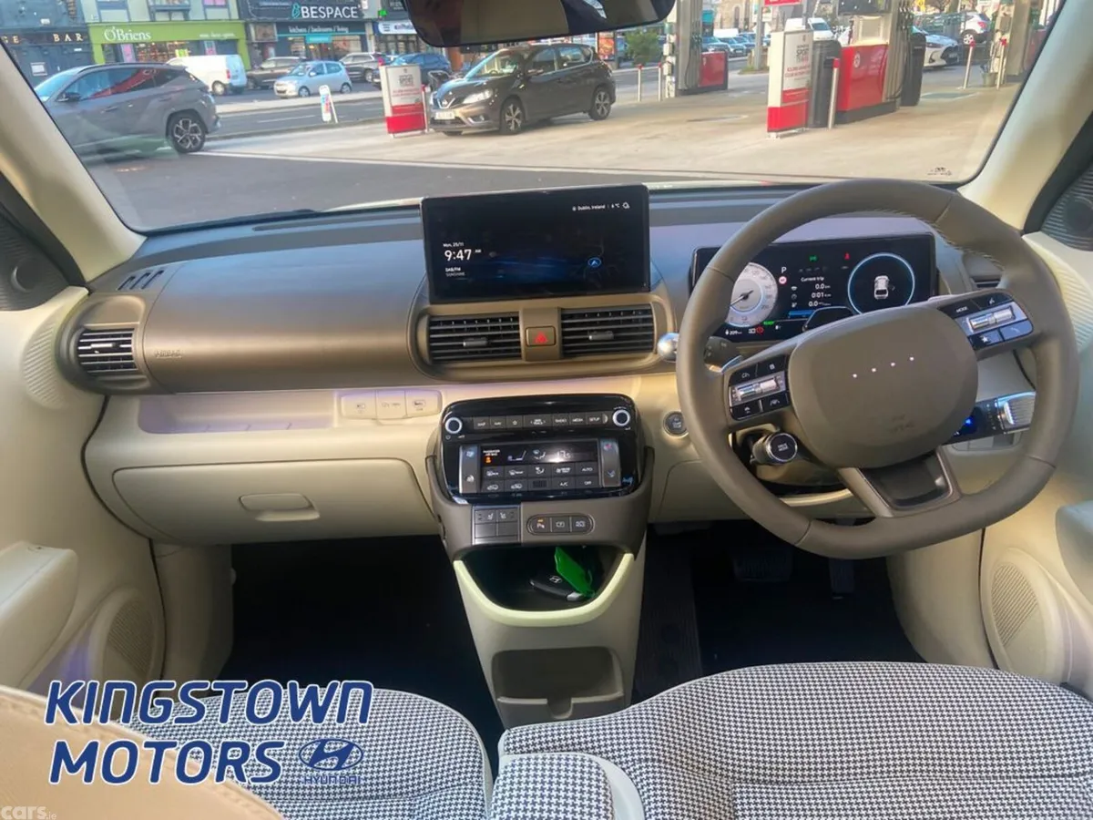 Hyundai INSTER Hatchback, Electric, 2026, Silver