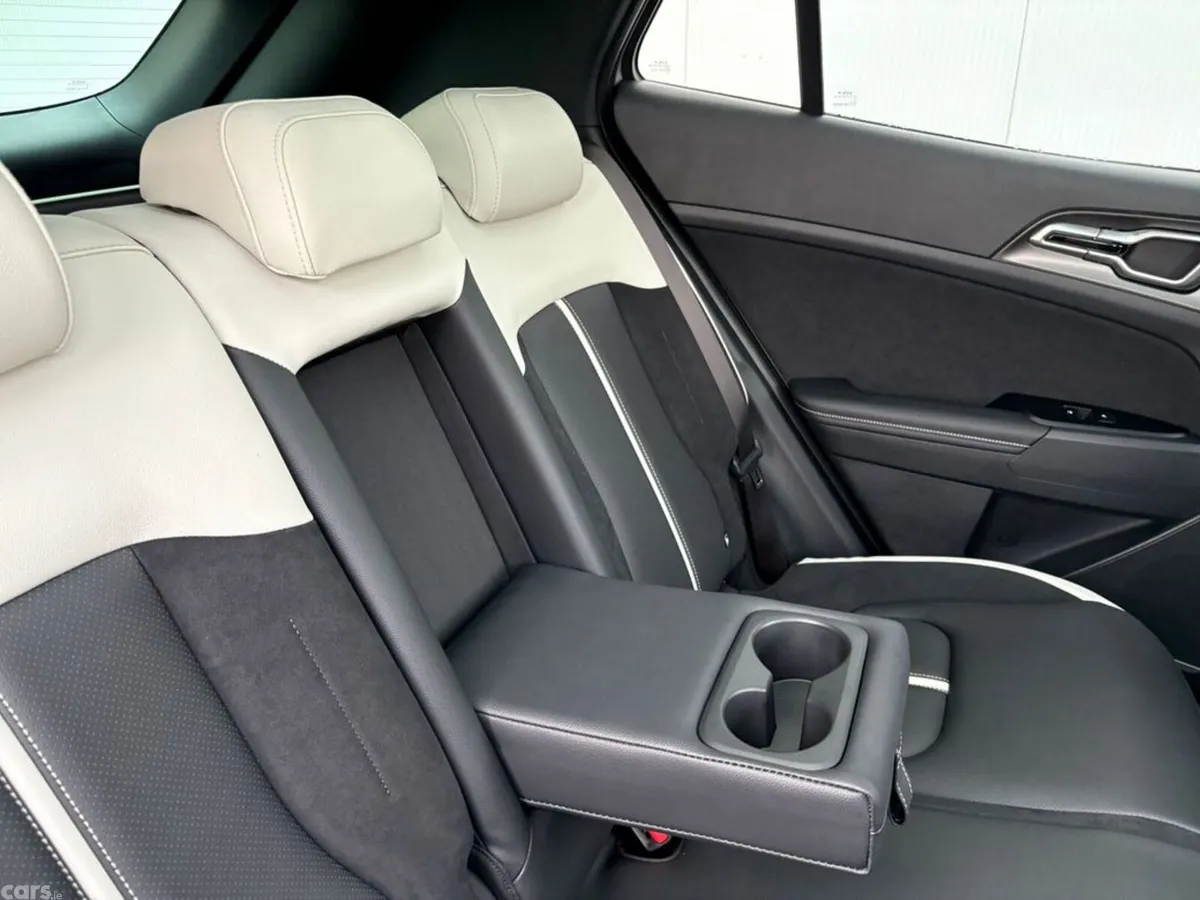 Kia Sportage SUV, Petrol Hybrid, 2027, Grey