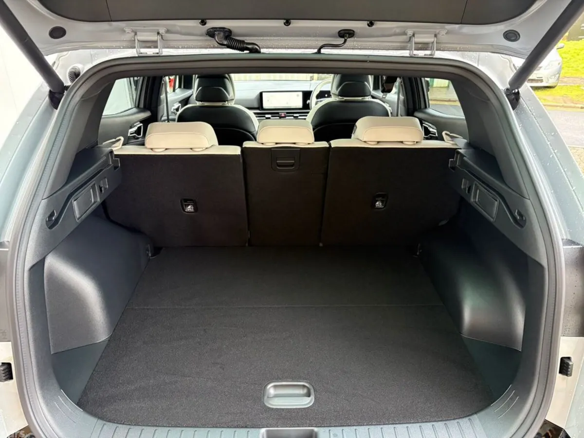 Kia Sportage SUV, Petrol Hybrid, 2027, Grey