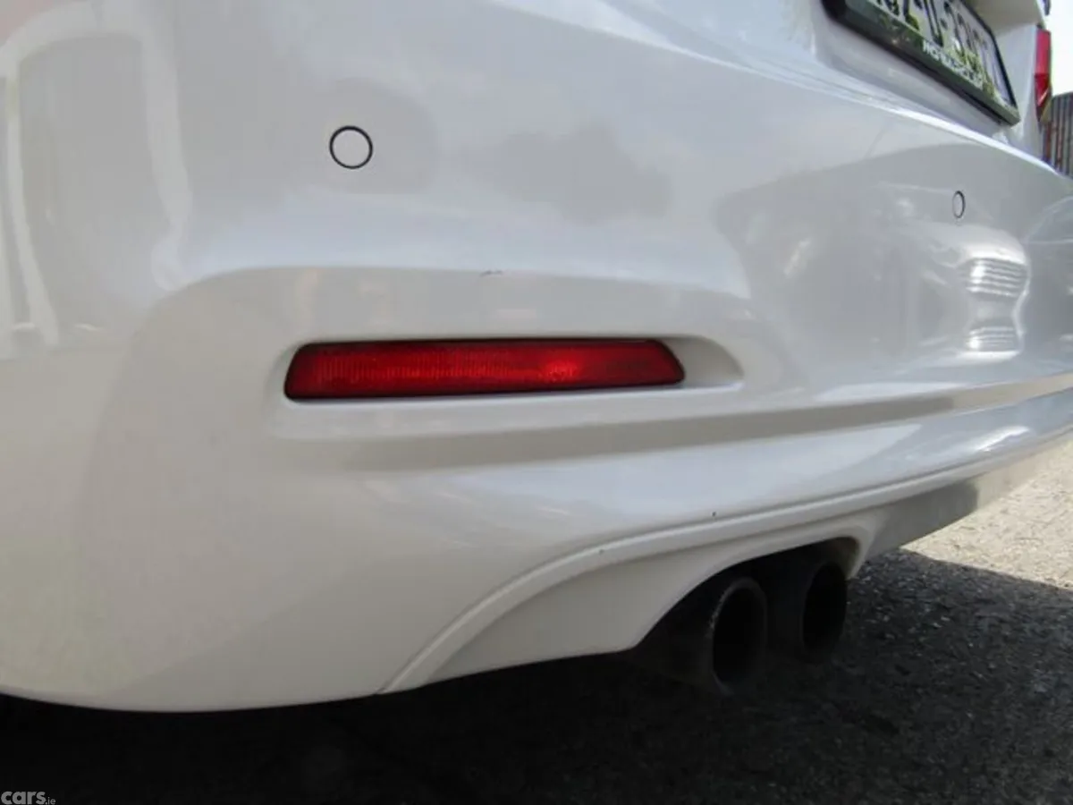 BMW 3-Series Saloon, Petrol Plug-in Hybrid, 2016, White