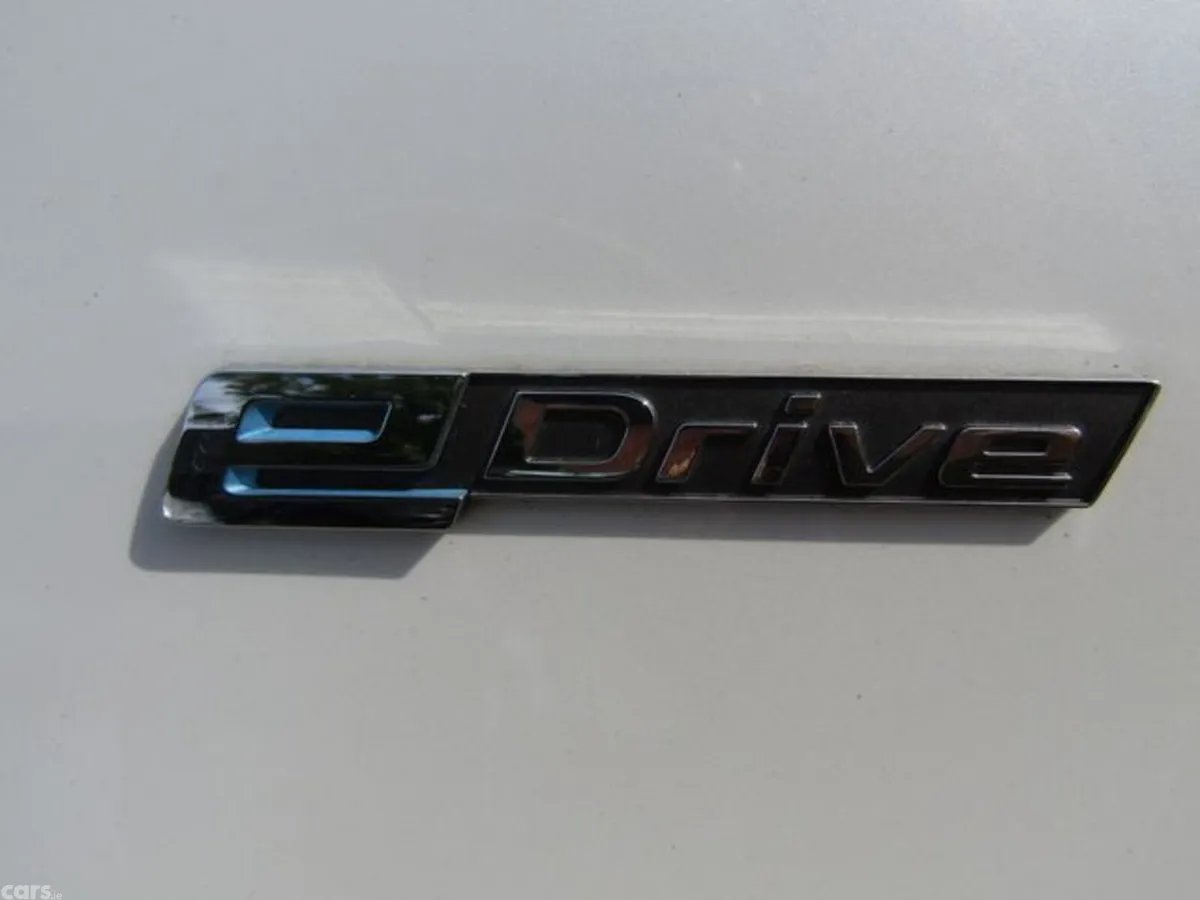 BMW 3-Series Saloon, Petrol Plug-in Hybrid, 2016, White