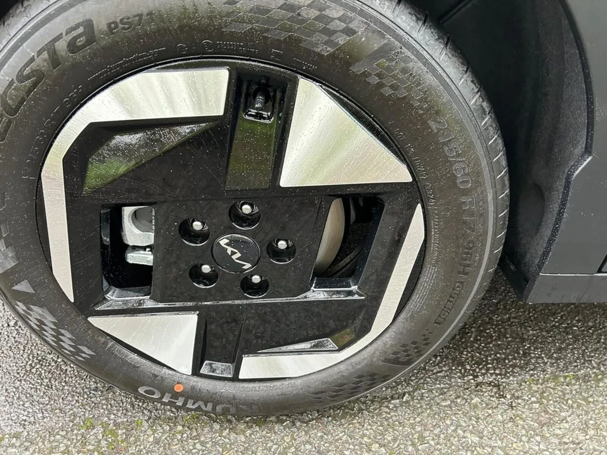 Kia EV3 SUV, Electric, 2027, Grey