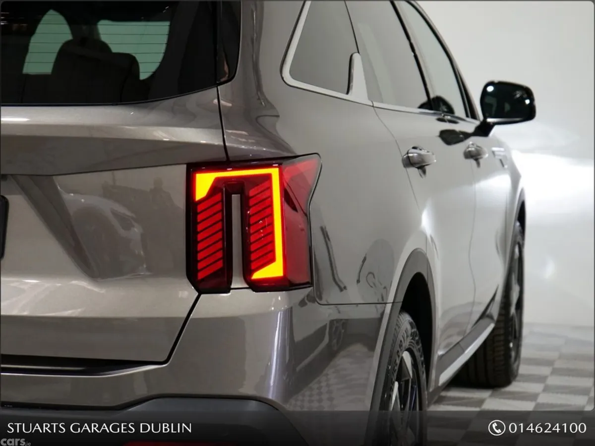 Kia Sorento SUV, Petrol Plug-in Hybrid, 2027, Grey