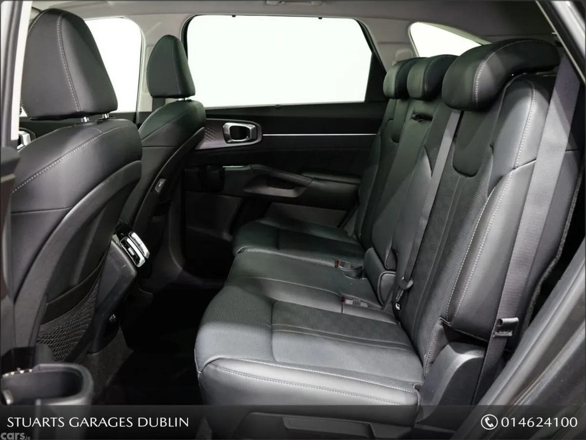Kia Sorento SUV, Petrol Plug-in Hybrid, 2027, Grey