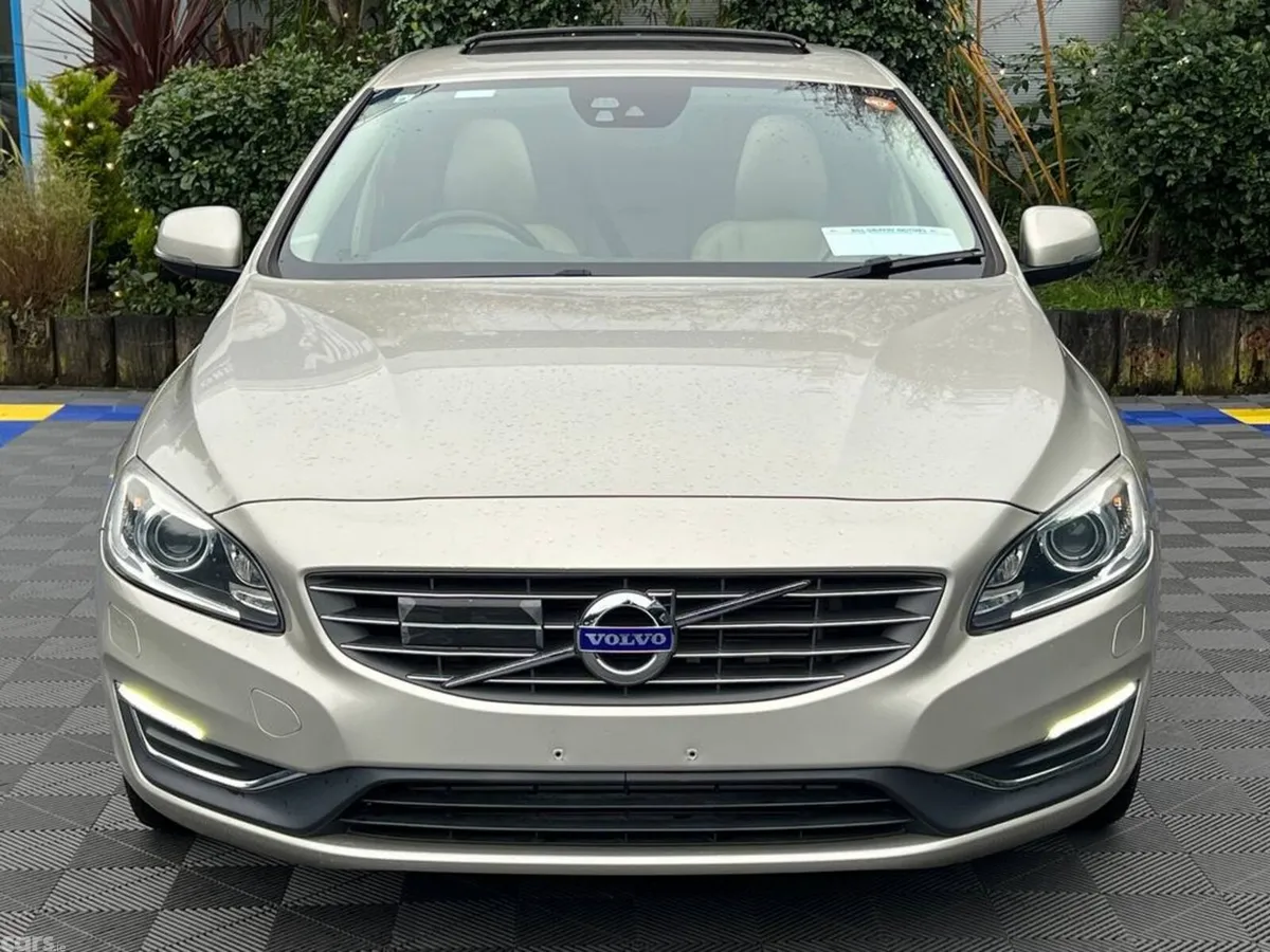 Volvo V60 Estate, Diesel, 2017, Gold