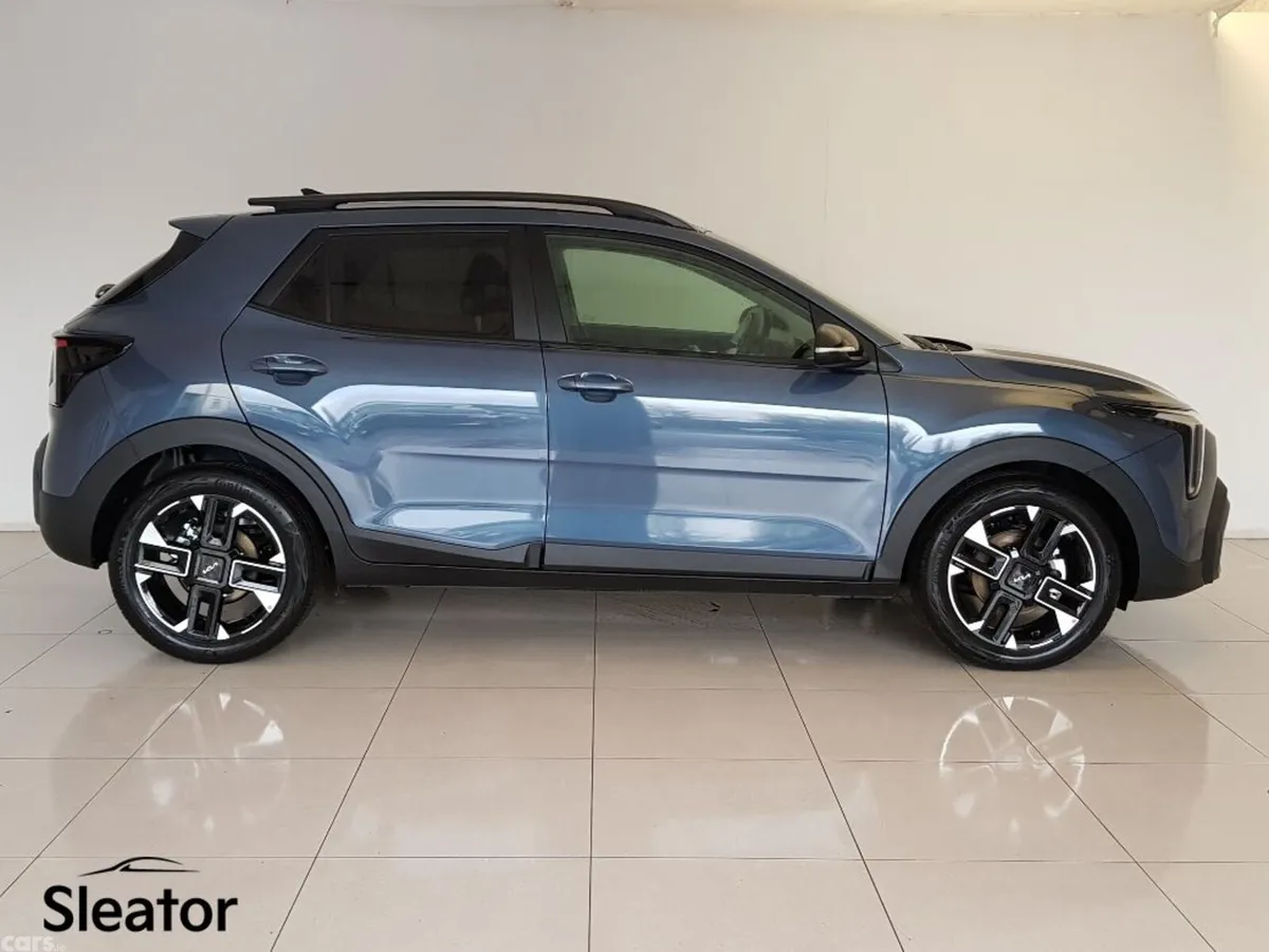 Kia Stonic SUV, Petrol Hybrid, 2026, Blue