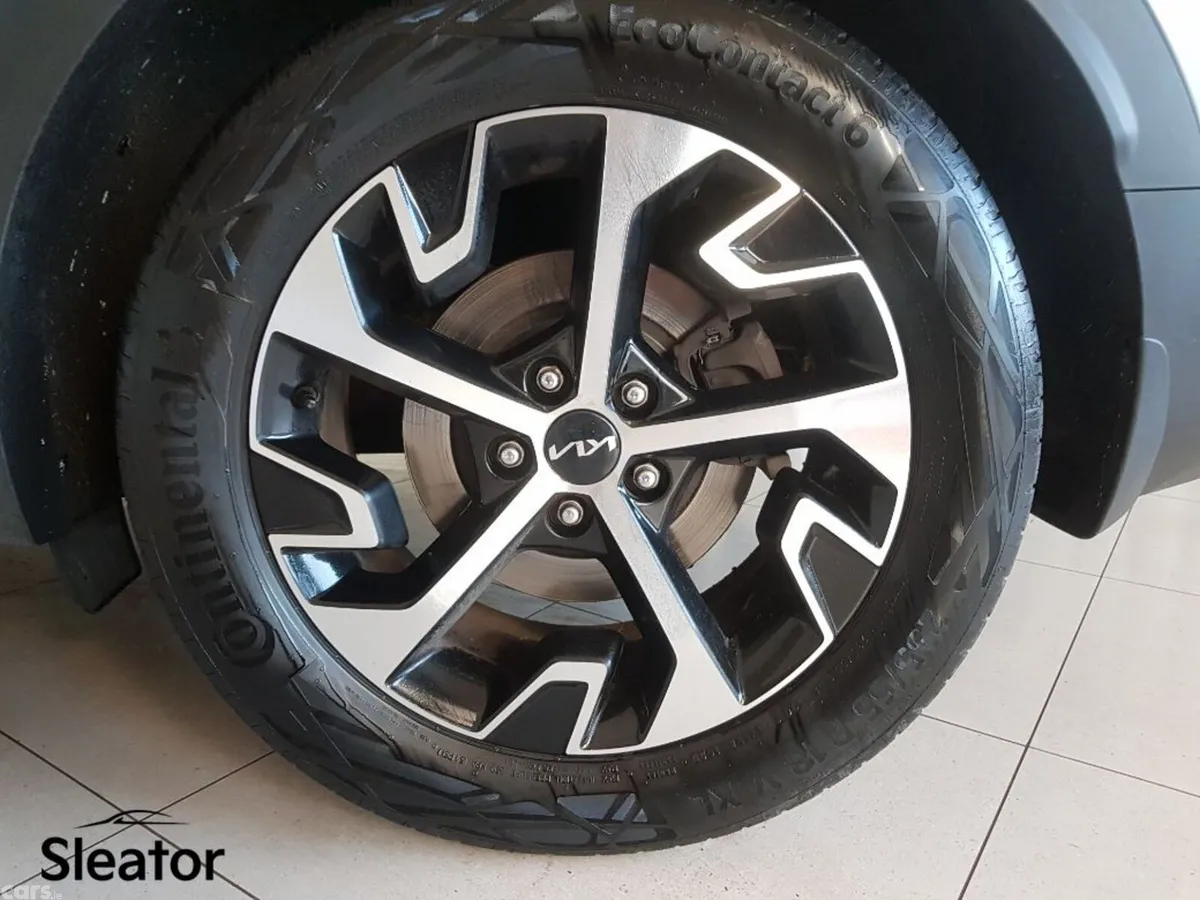 Kia Sportage MPV, Diesel, 2024, Grey