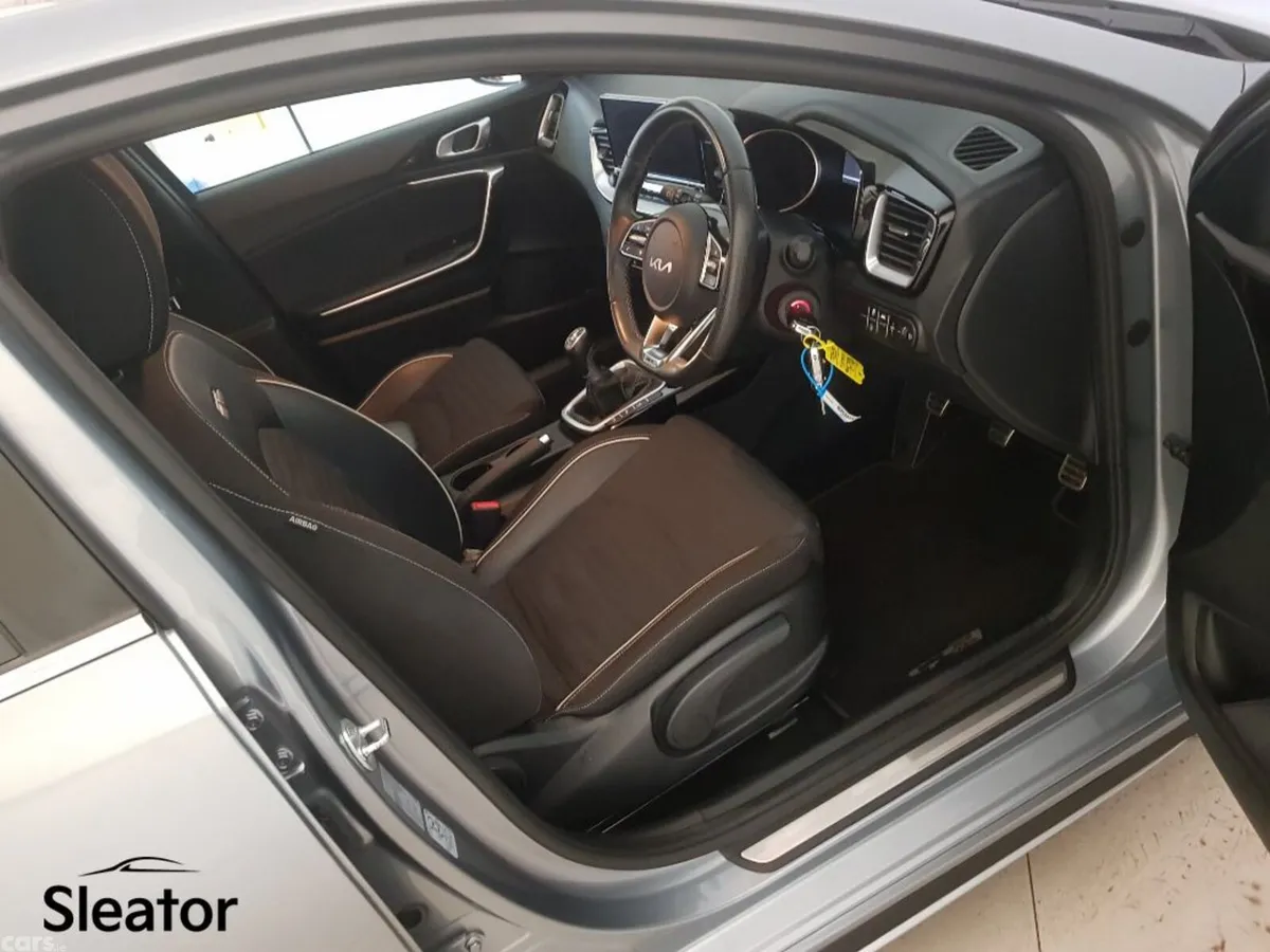 Kia Ceed Hatchback, Petrol, 2024, Grey