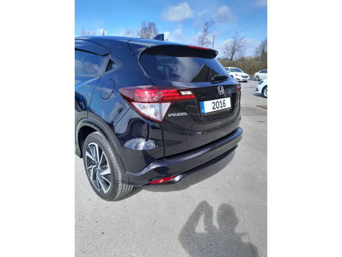 Honda Vezel Hatchback, Petrol Hybrid, 2016, Black